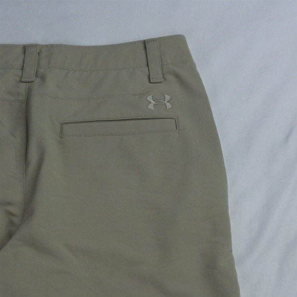 Under armour 32 x 9" Khaki Loose Fit Match Play Flex 1253487 Golf Shorts - Picture 5 of 7